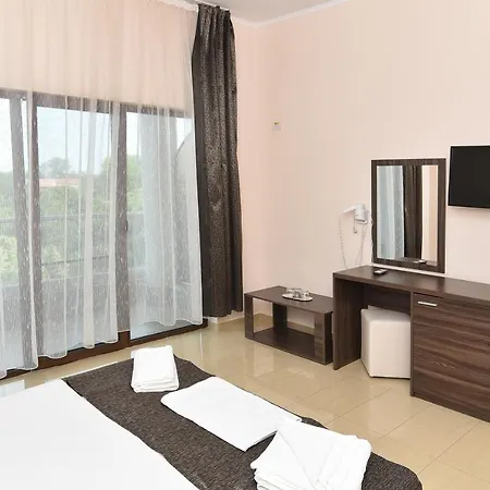 Bella Vista إيفوري نورد